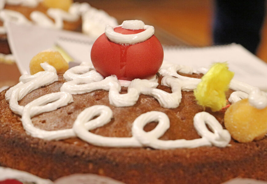 Irun´go Atsegiñak bazkari eta Opil artean ospatuko du San Markos eguna hiriko adinekoekin