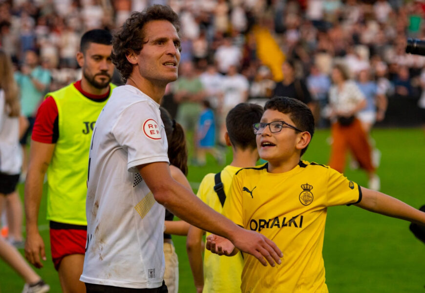 Real Uniónek hasierako hamaikakoarekin argazkia ateratzeko aukera emango die etxeko txikiei Real Uniónek hasierako hamaikakoarekin argazkia ateratzeko aukera emango die etxeko txikiei