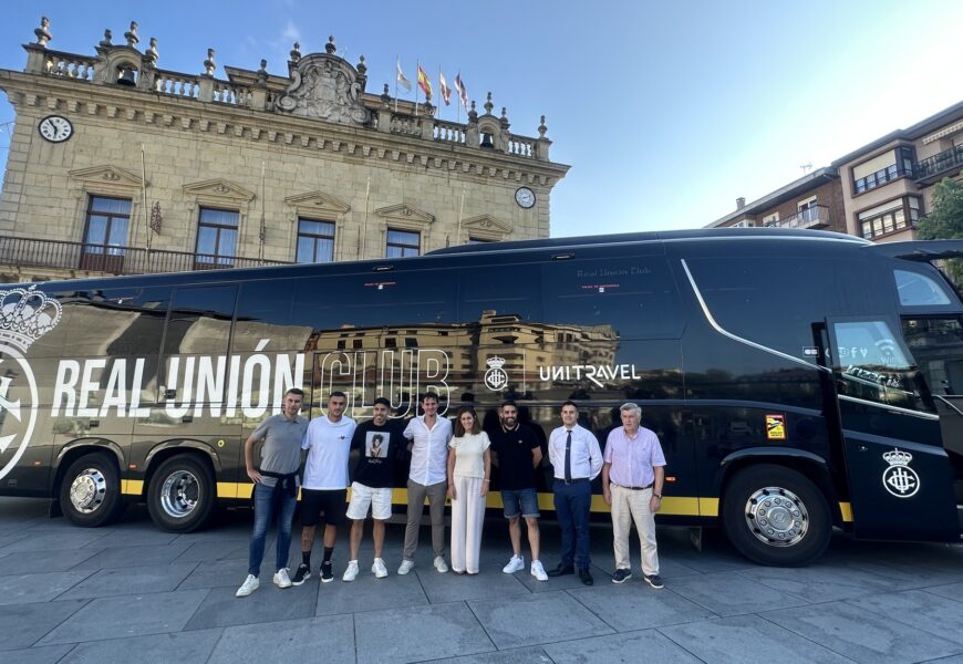 Real Uniónek autobus berria du
