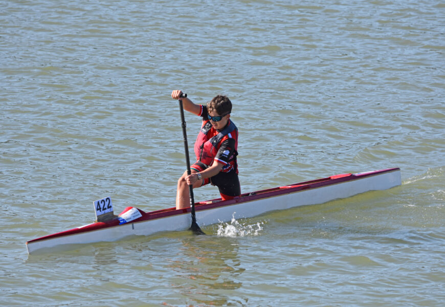 Oier Serranok zilarrezko domina irabazi du Espainiako Txapelketako debutean