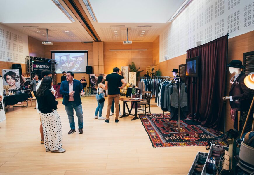 “Los Muñecos de la Tarta” ezkongaien azokan  erakusketari gisa izena emateko epea zabalik dago