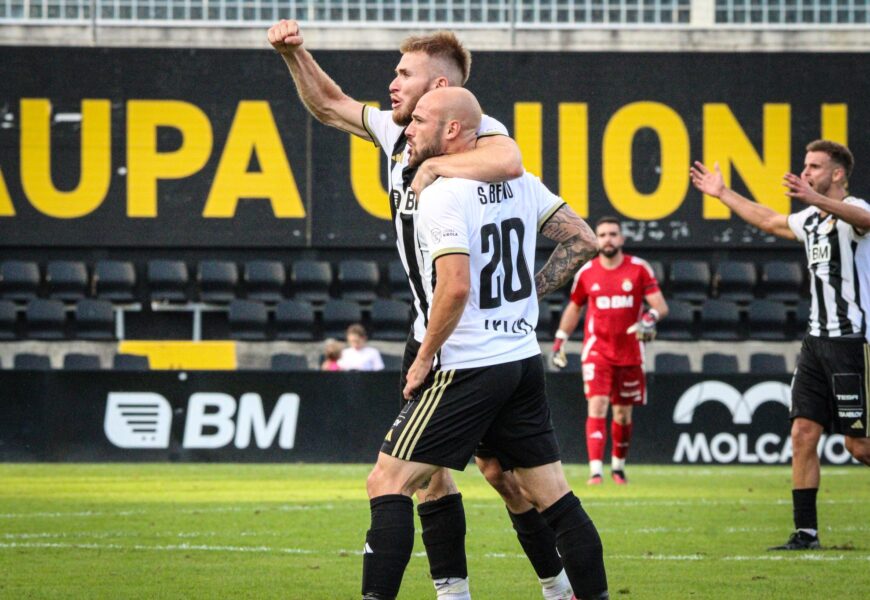 Real Uniónek denboraldiko lehen garaipena lortu du