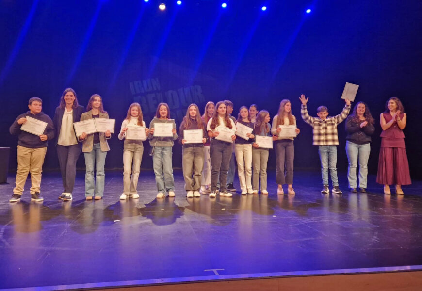 10. Irun Beldur Barik lehiaketako irabazleek beren sariak jaso zituzten larunbaten