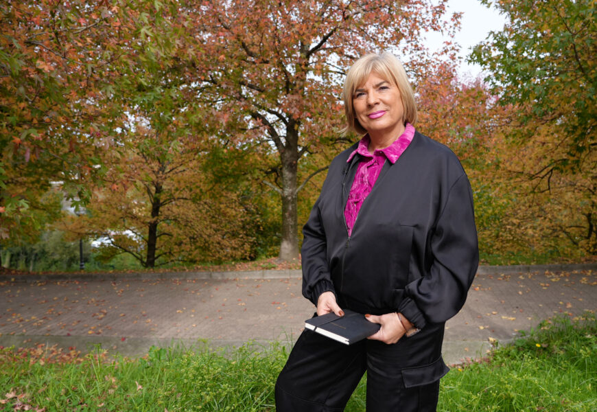 Partekatutako emozioak ulertzen laguntzeko liburua