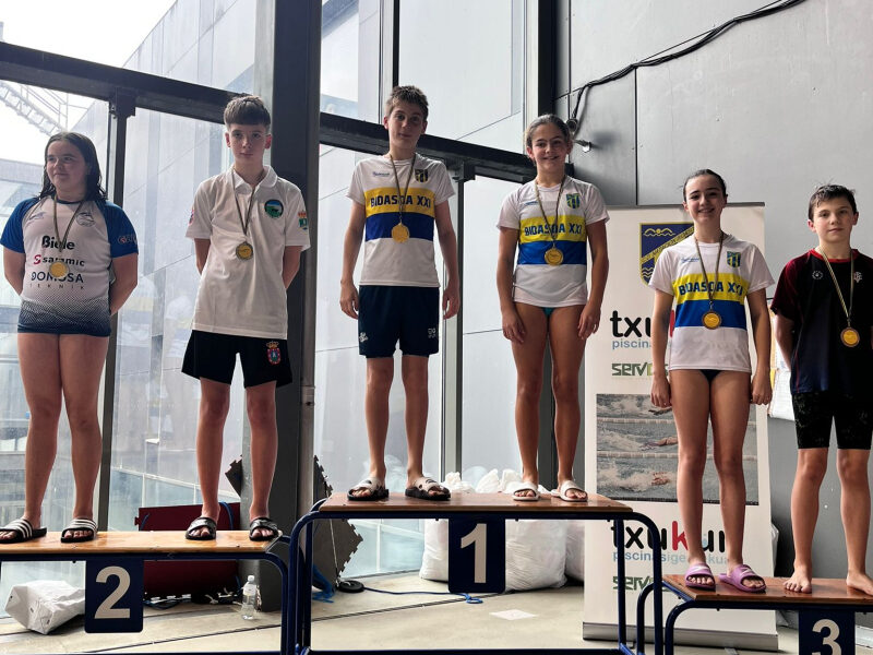 16 garaipen utzi ditu Irun Hiria Igeriketa Txapelketak