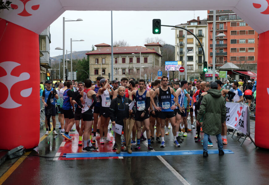 Bidasoko Maratoi Erdiak trafiko mozketak eta aldaketak eragingo ditu igande goizean Bidasoko Maratoi Erdiak trafiko mozketak eta aldaketak eragingo ditu igande goizean