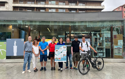 Aurtengo udako kanpaina turistikoak esperientzia gidatuz beteriko eskaintza proposatzen du Aurtengo udako kanpaina turistikoak esperientzia gidatuz beteriko eskaintza proposatzen du