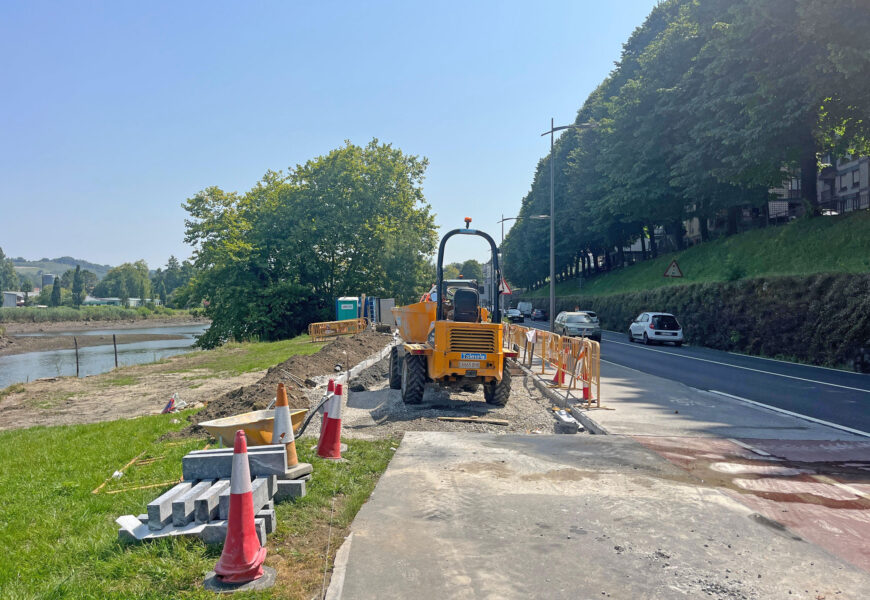 Juan Thalamas Labandibar kaleko pasealekua eta bidegorria osatzeko lanak hasi dira