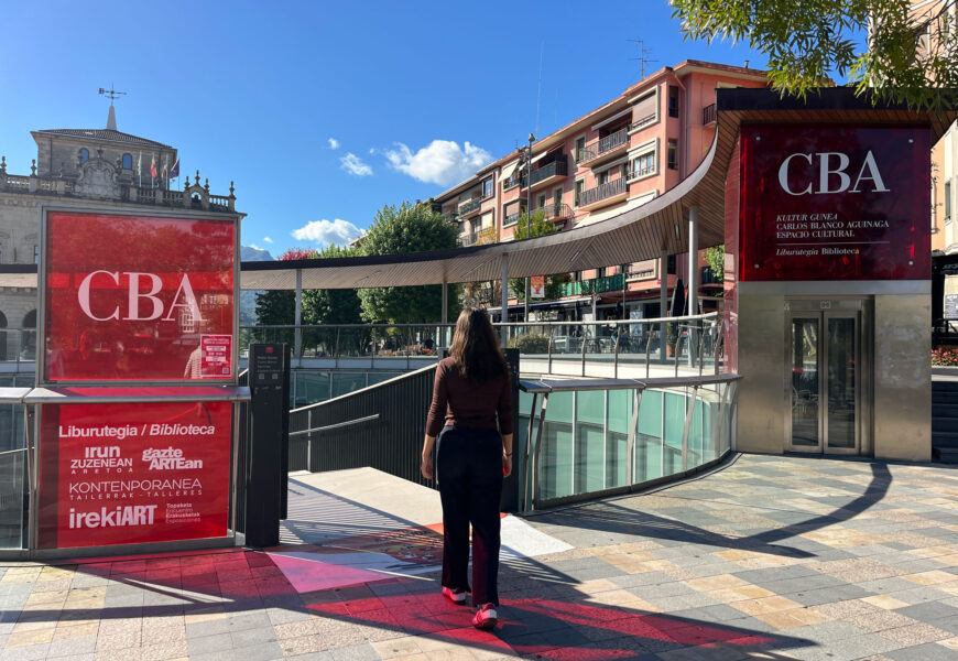 Gaur 10 urte bete dira CBA liburutegia Irunen inauguratu zenetik Gaur 10 urte bete dira CBA liburutegia Irunen inauguratu zenetik