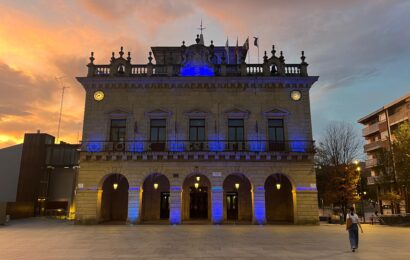 Urdinez argiztatuko da bihar udaletxeko fatxada Diabetesaren Aurkako Munduko Egunarengatik Urdinez argiztatuko da bihar udaletxeko fatxada Diabetesaren Aurkako Munduko Egunarengatik