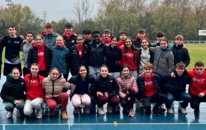 Euskadiko Kluben Txapelketan BATeko 20 eta 16 urte azpiko talde guztiak podiumera igo dira Euskadiko Kluben Txapelketan BATeko 20 eta 16 urte azpiko talde guztiak podiumera igo dira