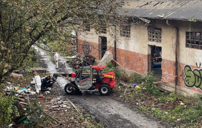 Trenbidearen inguruan abandonatuta dauden eraikinak eraisteko lanak hasi ditu gaur ADIFek