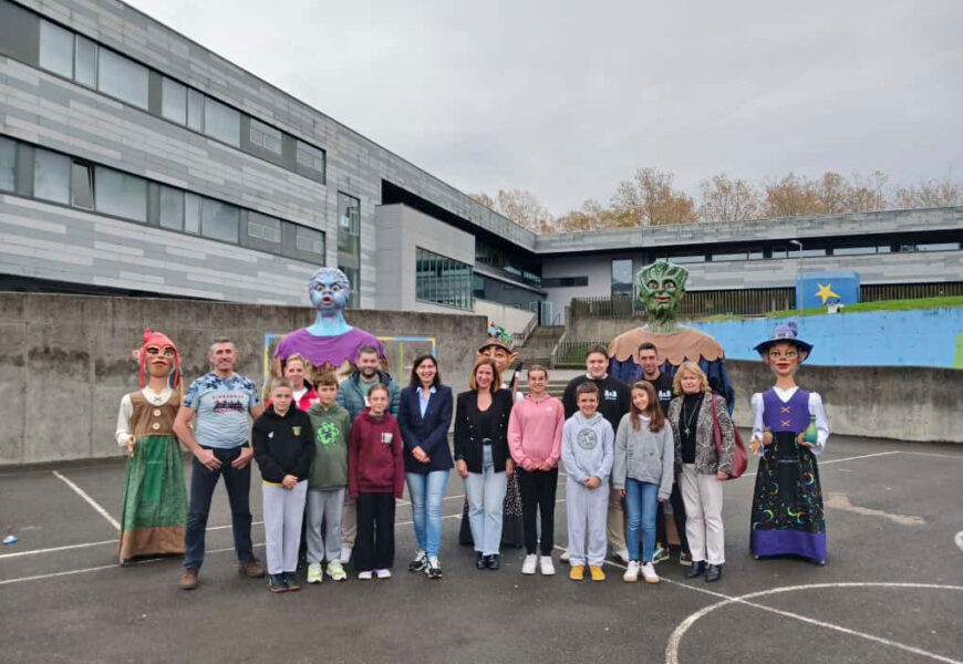 La Salle ikastetxeko ikasleek piztuko dituzte 2025eko Gabonetako argiak Irunen azaroaren 29an La Salle ikastetxeko ikasleek piztuko dituzte 2025eko Gabonetako argiak Irunen azaroaren 29an