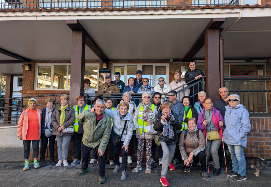 Ttipi Ttapa egitasmoarekin etxetik irten eta taldean gorputza astintzeko aitzakiarik ez