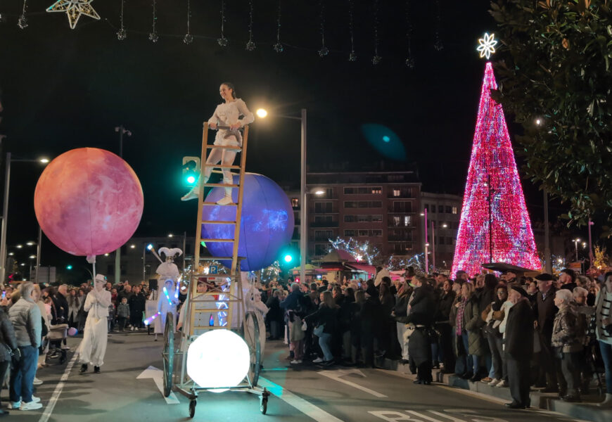 Gabonetako zuhaitzaren emanaldiaren estreinaldiak trafiko eragozpenak eragingo ditu ostiralean