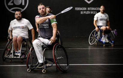 Beñat Lizasok pala egokituaren bidez gozatzen du kirolaz eta bizitzaz