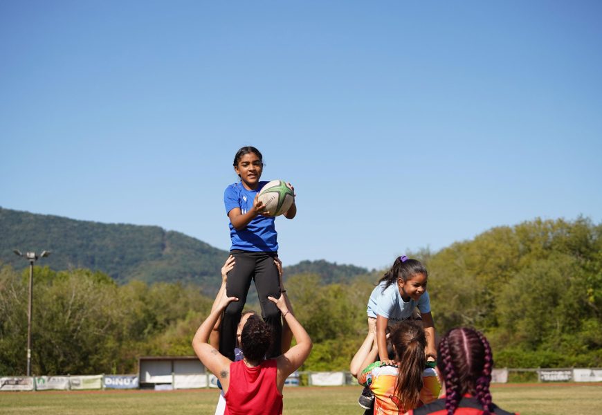 Txingudik eta Stade Hendayaisek indarrak batu dituzte Nesken Errugbi Eguna lehen aldiz elkarlanean antolatzeko
