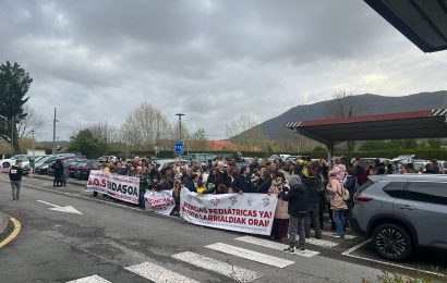 Bidasoko herritarrek oihu bateratua egin dute pediatriako larrialdiak berriro irekitzeko