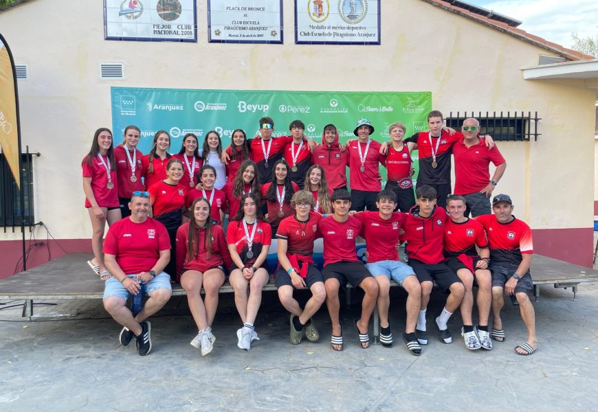 Santiagotarrak taldearen arrakasta maratoi erdian eta arraunlarien hurrengo erronka Legution