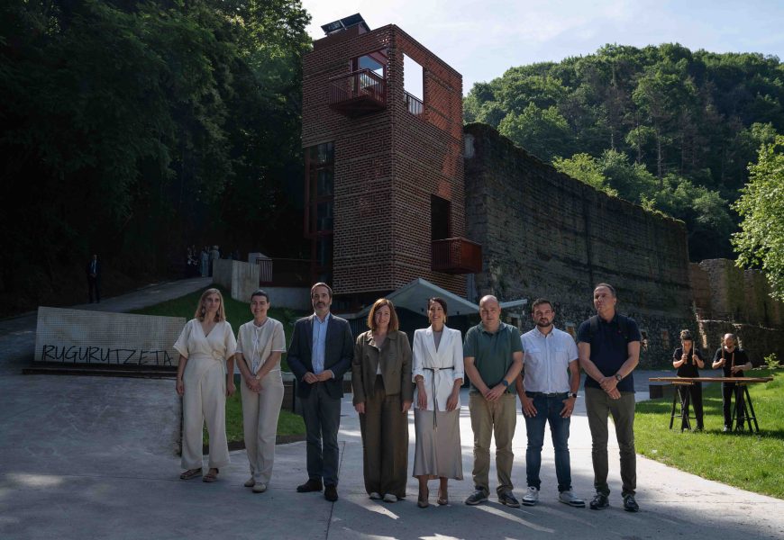 Irunek Irugurutzetako labeen interpretazio zentro berria eta gune birgaitua inauguratu ditu  