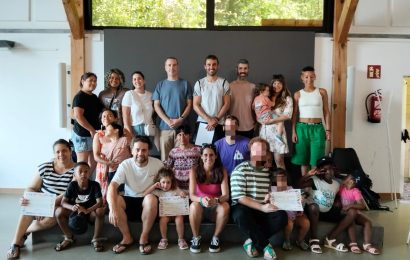 ‘Familia Laguna’ programako familiei eskertza-ekitaldia egin zaie Plaiaundiko Ekoetxean