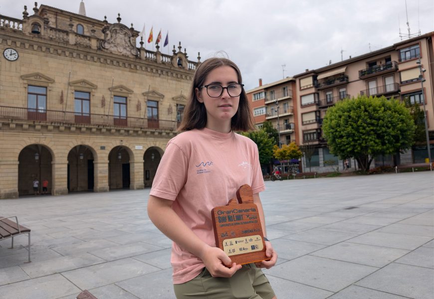 Saioa Huarte, surflaria: “Surfeatzea ez da egun bakar batean ikasten den zerbait” Saioa Huarte, surflaria: “Surfeatzea ez da egun bakar batean ikasten den zerbait”