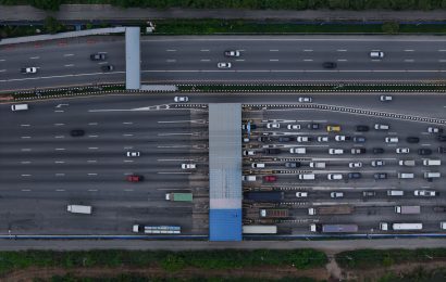 Biriatuko ordainlekuko obrek auto-ilarak eragin ditzakete AP-8an bihartik aurrera